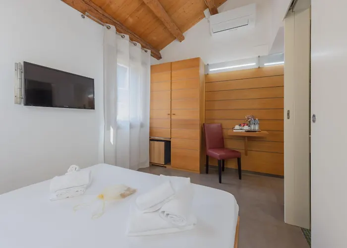 ゲストハウス Antico Casin